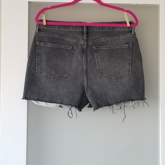 Old Navy Jean Shorts - Picture 3 of 4